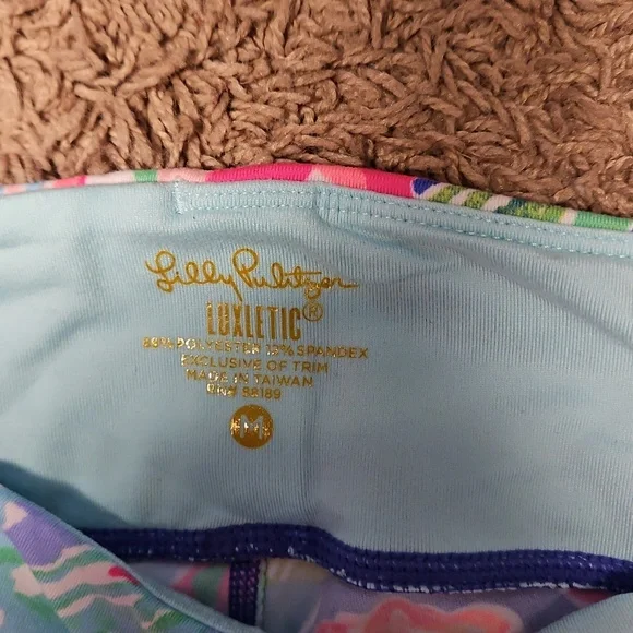 Lilly Pulitzer Luxletic Weekender Cropped Leggings - Picture 6 of 6